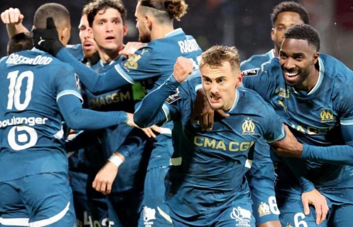 OM smiles again by winning in Lens