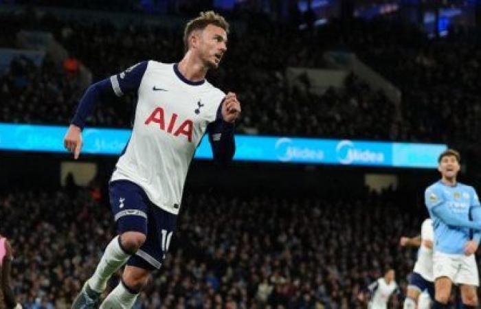 Tottenham pass 4 to City