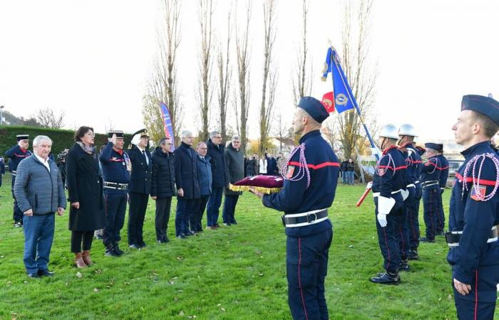 The Minister of the Interior completed his visit to the town devastated by the flood of October 17 in Haute-Loire