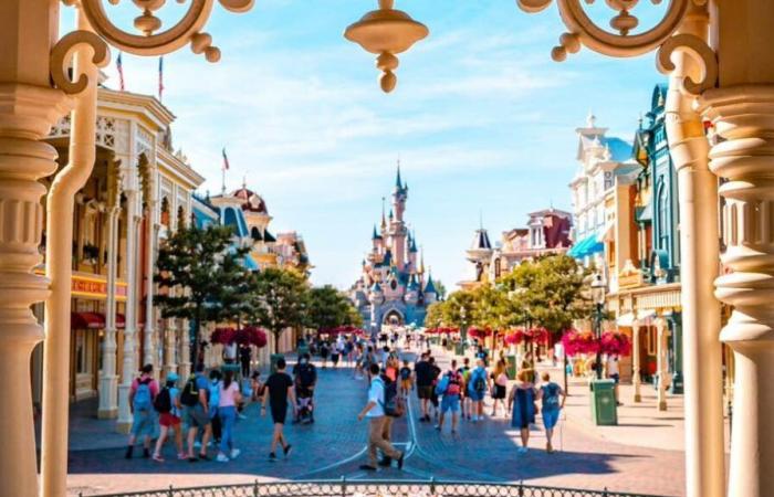 Disneyland's new pricing policy annoys fans