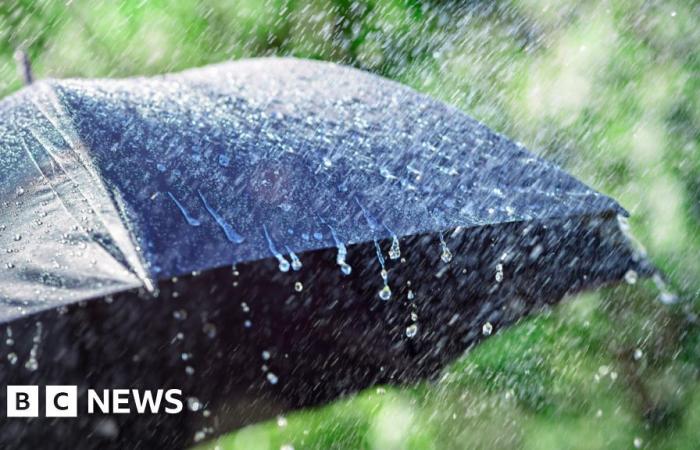 Storm Bert brings heavy rain and strong winds