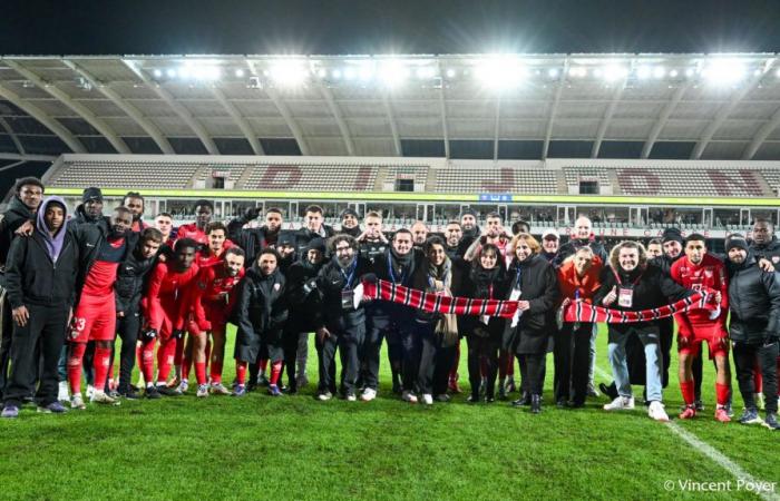 DFCO – Versailles (2-0): the Reds on the podium!