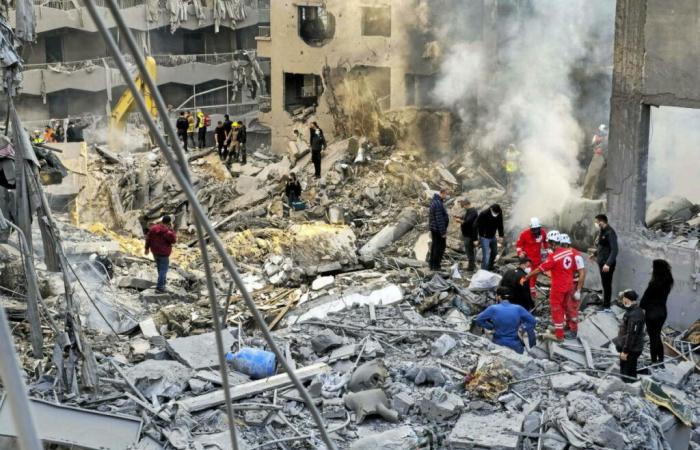 Israel intensifies strikes, at least 30 people killed