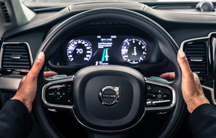 Here's why Volvo is taking its time with self-driving cars and refusing to follow Tesla