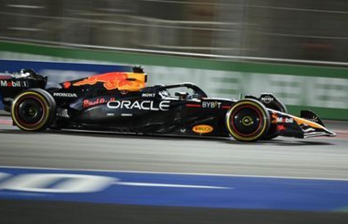 Dutchman Max Verstappen is crowned world champion for the fourth time in a row after his 5th place at the Las Vegas Grand Prix