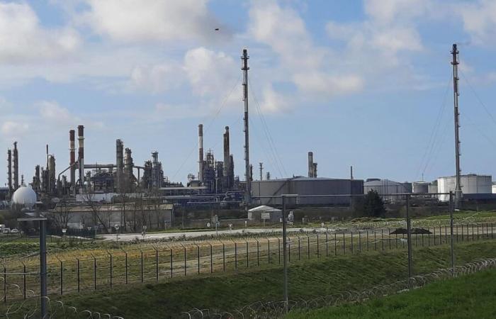 A leak detected at the TotalEnergies refinery in Donges creating a trickle in the Loire