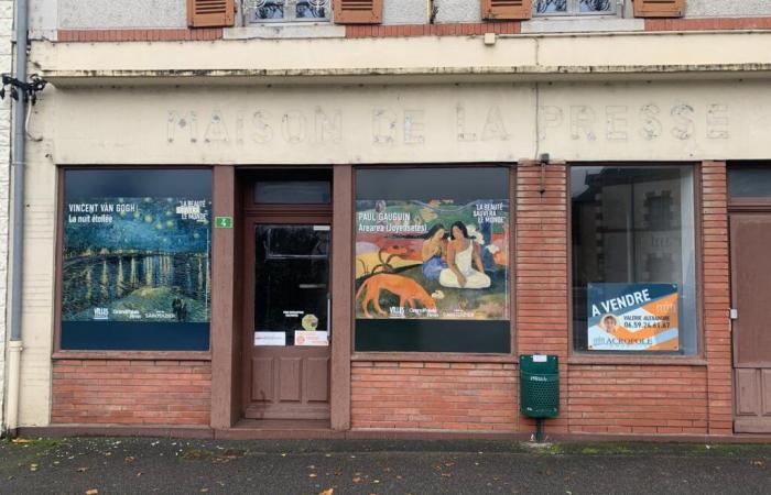 master paintings on the facades of closed businesses in Neuvy-sur-Barangeon, in the Cher