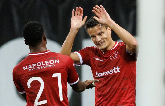 Jelle Vossen leads Zulte Waregem with a hat trick past Seraing to the lead