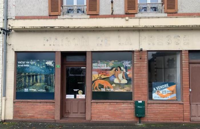 master paintings on the facades of closed businesses in Neuvy-sur-Barangeon, in the Cher