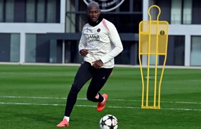 Bayern / PSG – Nuno Mendes present in training