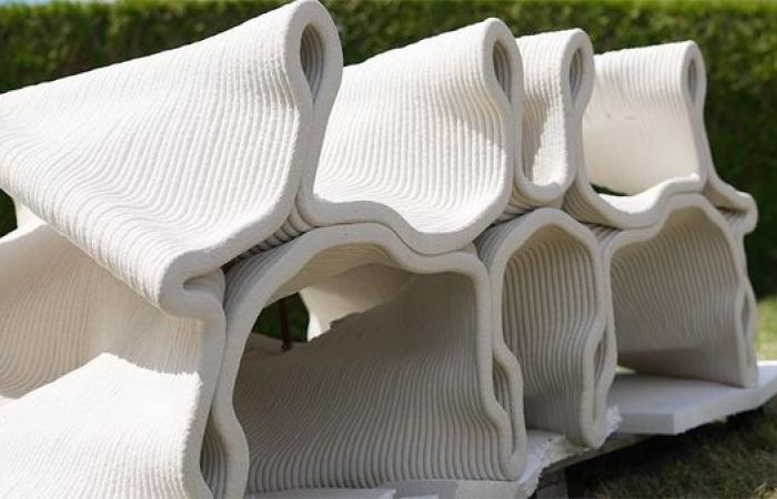 Design voids in concrete without reducing its strength