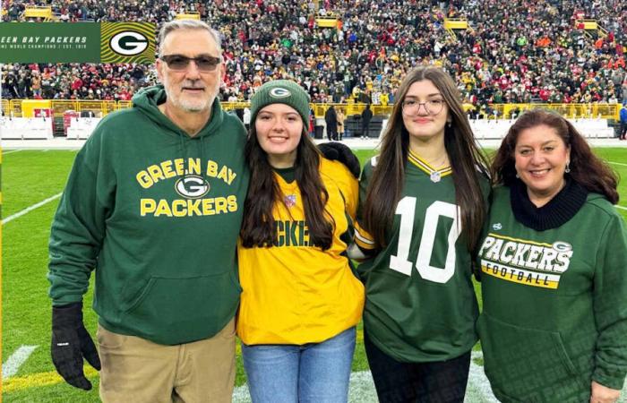 Packers salute U.S. Army veteran David Zawicki for ‘Operation Fan Mail’