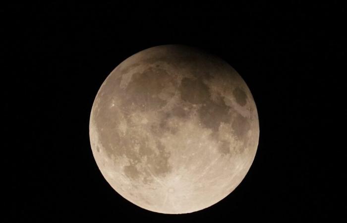 Earth will say goodbye to its temporary “mini moon”