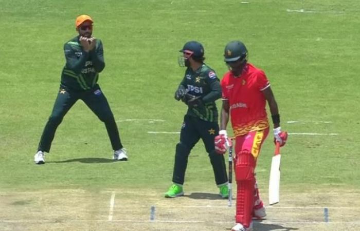 Spinners lead rampage as Pakistan bundle out Zimbabwe for 205