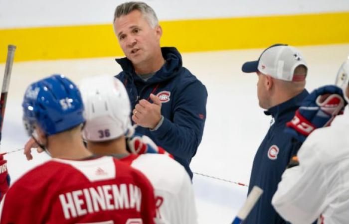 Martin St-Louis challenges Juraj Slafkovsky in front of the cameras