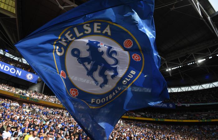 Emmanuel Petit backs Chelsea to challenge for the title this season