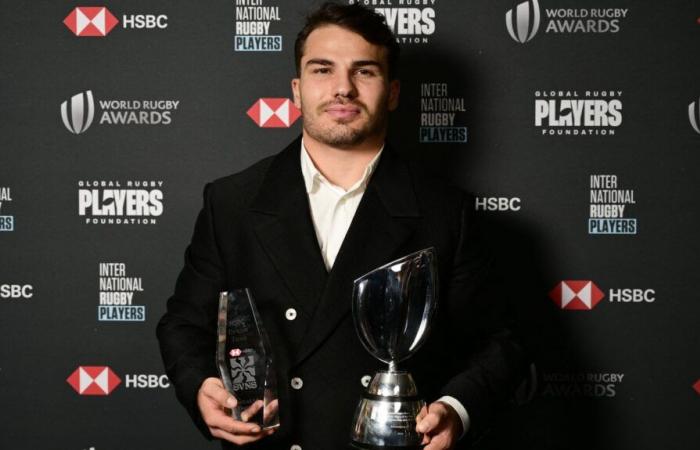 Antoine Dupont voted best player of the year in rugby sevens