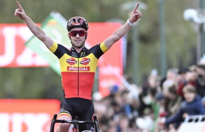 Eli Iserbyt shows his top form in Antwerp and wins the Scheldecross solo ahead of Laurens Sweeck