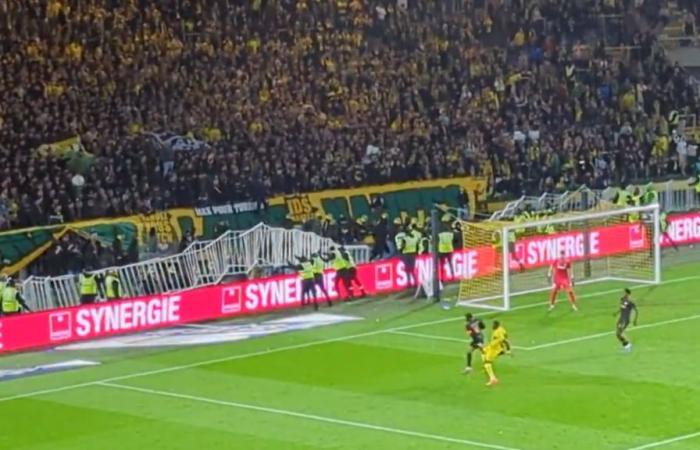 Le Havre: the match interrupted after the Nantes supporters descended on the pitch