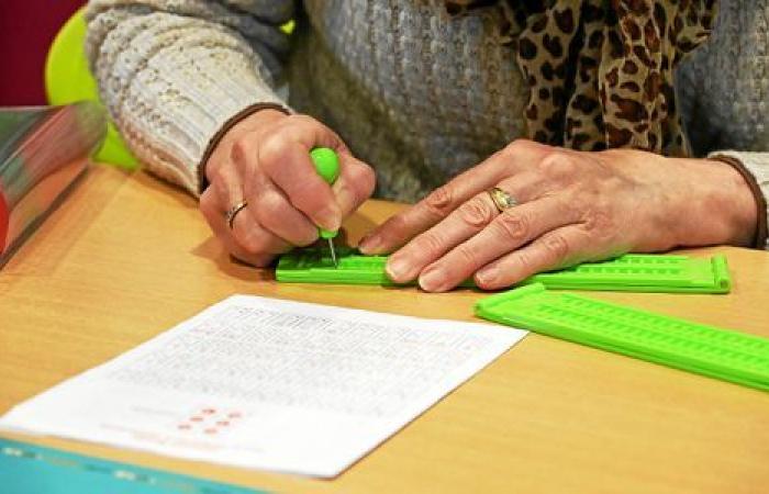 Braille, digital magnifying glasses… The Morlaix Youth Book Festival presents reading tools for the visually impaired