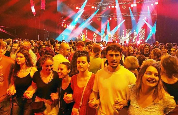 Yaouank: more than 5,000 dancers at the biggest fest-noz in Brittany in Rennes