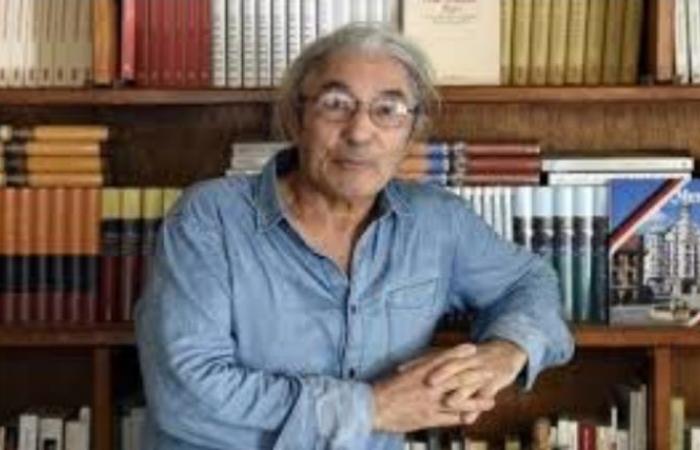 Algeria arrests a writer following his statements in which he accused French colonialism of seizing Moroccan lands for the benefit of Algeria.