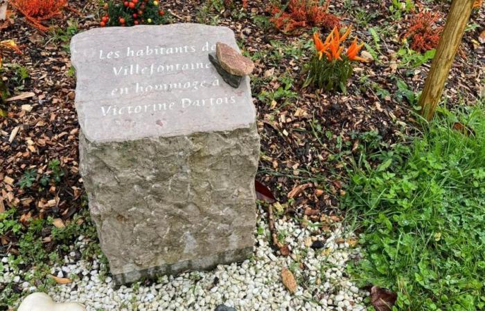 Four years after the murder of Victorine Dartois, the inhabitants of Villefontaine await the trial