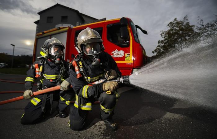 Twenty-four hours after a fire, a body found in the rubble of a house in Carrouges