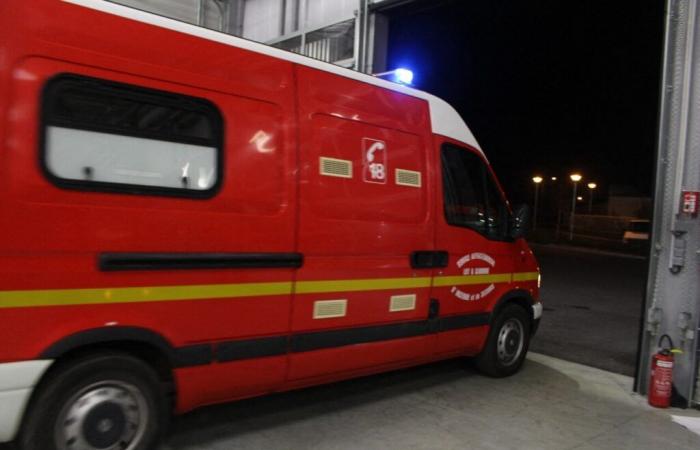 a man hits a gas pipe and is killed in Aiguillon