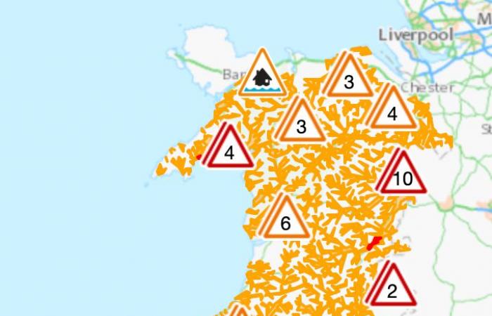 Storm Bert latest: Danger to life weather warnings for rain and wind in UK as 300 areas hit by flood risk