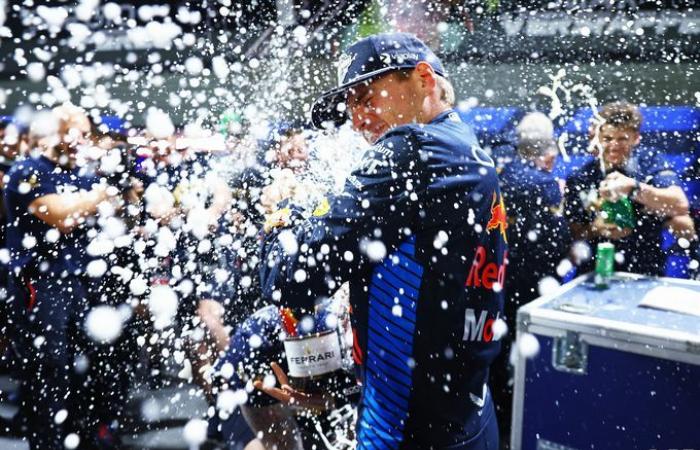 Formula 1 | Prost welcomes Verstappen to four-title club