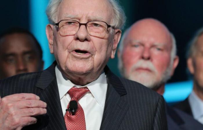 Warren Buffett notes mortality, pledges $1 billion in Berkshire stock