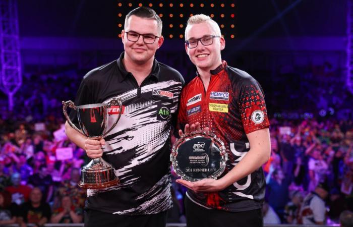 Van Veen becomes first Dutch winner of Winmau World Youth Championship