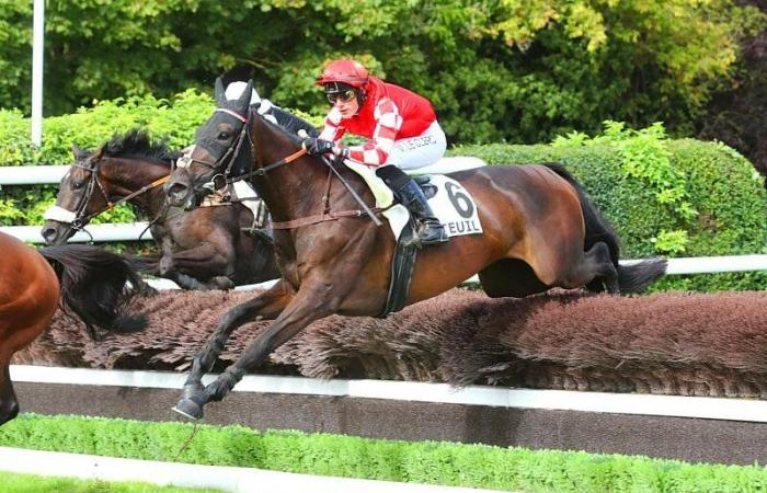 Seven years after winning his first pony race in Angers, Valentin Le Clerc breaks the ice as an apprentice on the same racecourse!