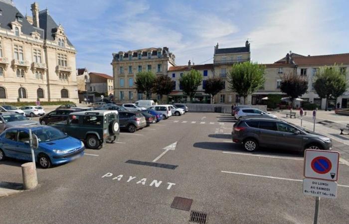 One hour of free parking in Bar-le-Duc to boost local commerce