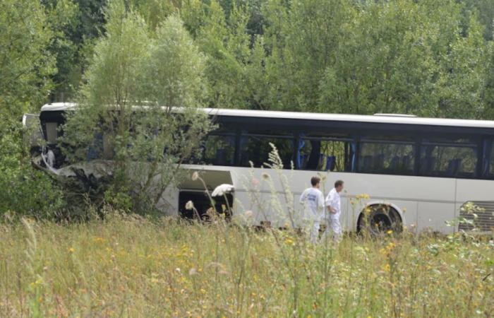 an accident between two school buses leaves nine injured