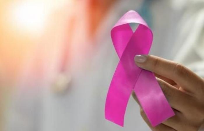 Healthy women may have cells that resemble those of breast cancer