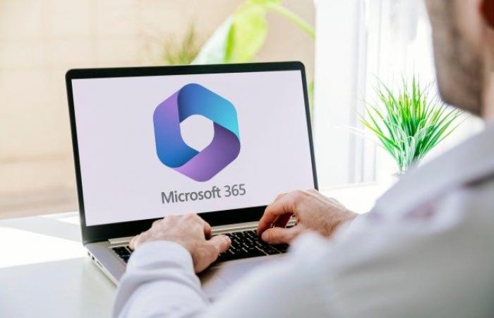 Microsoft 365 goes down leaving people without access to their emails | Tech News