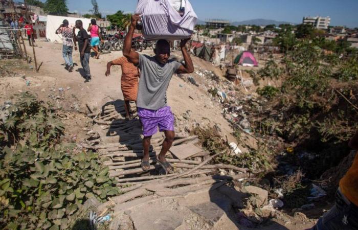 More than 40,000 displaced in Port-au-Prince in ten days