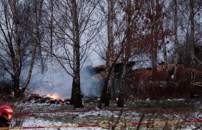 Cargo plane crashes in residential area in Lithuania, at least one dead according to provisional report