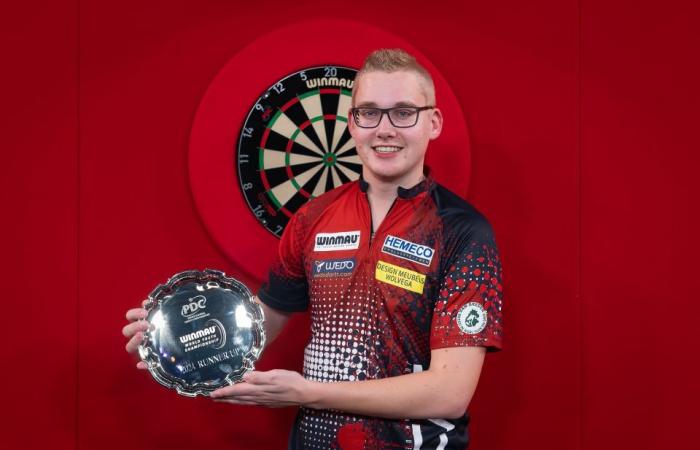 Heartbreaking moment darts wonderkid left in floods of tears after missing chance to follow in Luke Littler’s footsteps