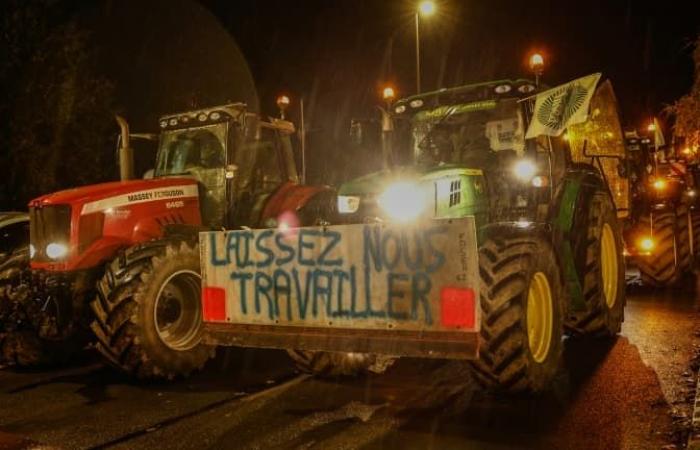 a convoy of tractors in Strasbourg, actions planned elsewhere in France