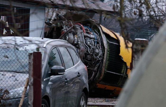 DHL cargo plane crashes in Lithuania, catches fire and starts house fire: at least one dead