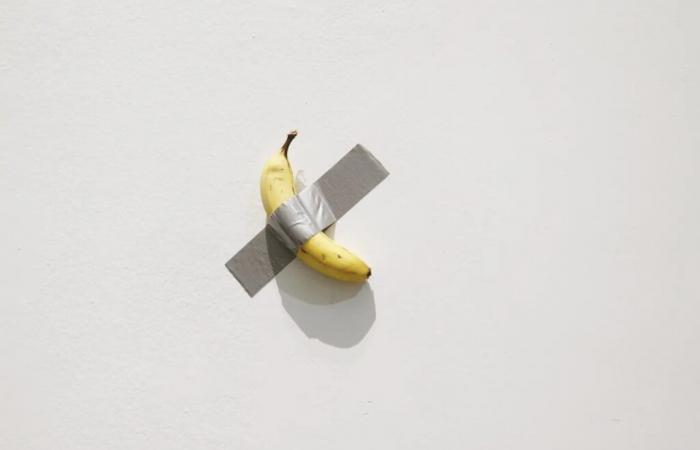 “Comedian”: a banana stuck to the wall sold for $6.2 million at auction