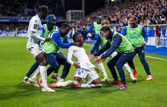 Hamed Junior Traoré, the fall hit in Auxerre