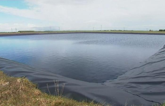 Megabasins. An organization of opponents claims responsibility for the fire at a construction company in Vendée