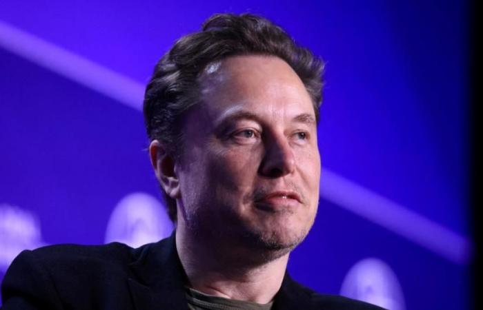 With $348 billion, Elon Musk becomes the richest man in history