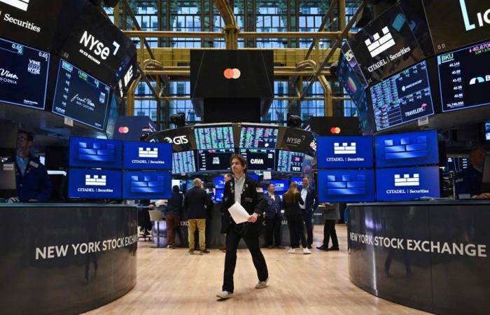 Wall Street ends up, the TSX down