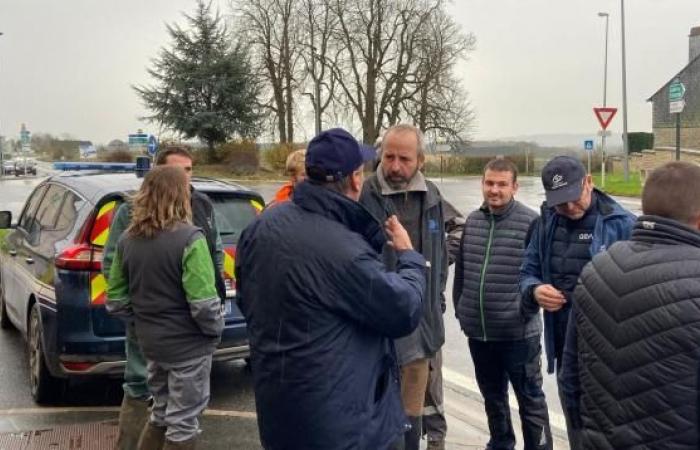 the convoys set off throughout the Ardennes