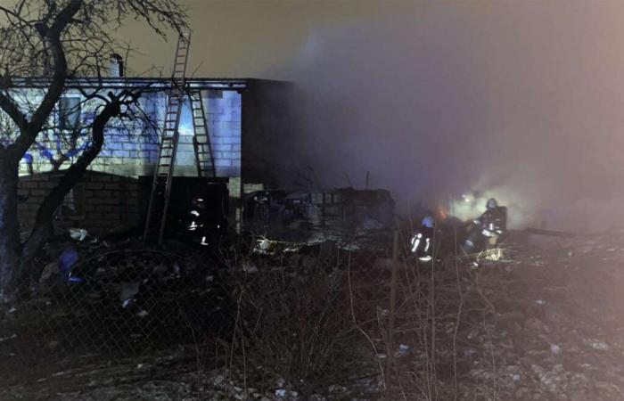 1 Dead, 3 Injured After DHL Cargo Jet Crashes in Lithuania: Reports